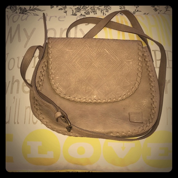 billabong crossbody bag